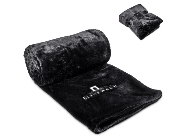 HAP_Alex-Varga-Palazzo-Faux-Fur-Fleece-Blanket-HelloAfricaPromoPDC11138A-XNEVY-1