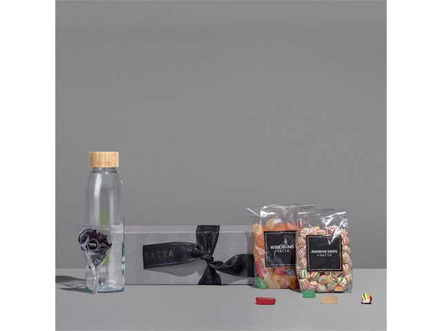 Yatta Happy Huddle Hamper